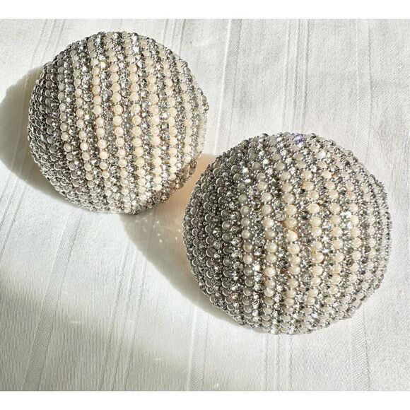 No Brand Jewelry - Faux pearl super sparkly statement earrings